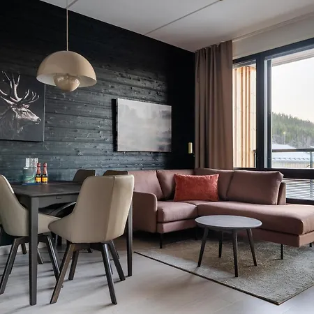 Le Lingonberry D6 Ski-in Ski-out By Aavalevi